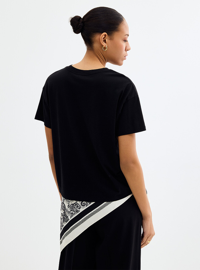 Contemporaine: Le t-shirt carr&eacute; fluide uni Blanc pour femme