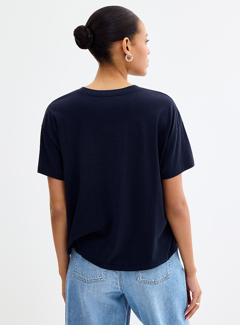 Contemporaine: Le t-shirt carr&eacute; fluide uni Blanc pour femme