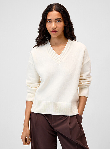 Plush knit V-neck sweater