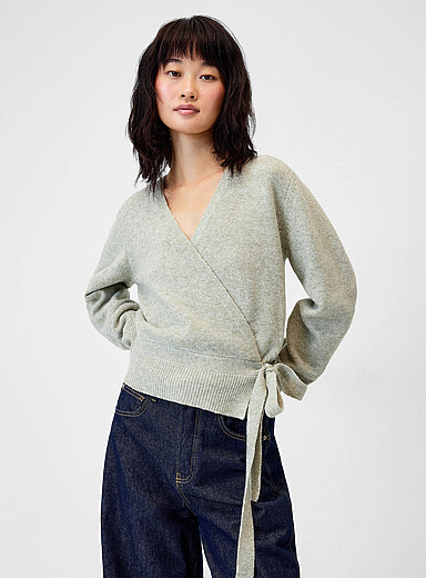 Le cardigan crois&eacute; tricot pelucheux