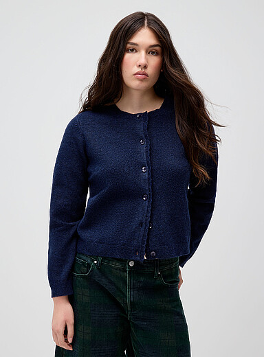 Twik: Le cardigan carr&eacute; bordure festonn&eacute;e Bleu fonc&eacute; - Indigo pour femme