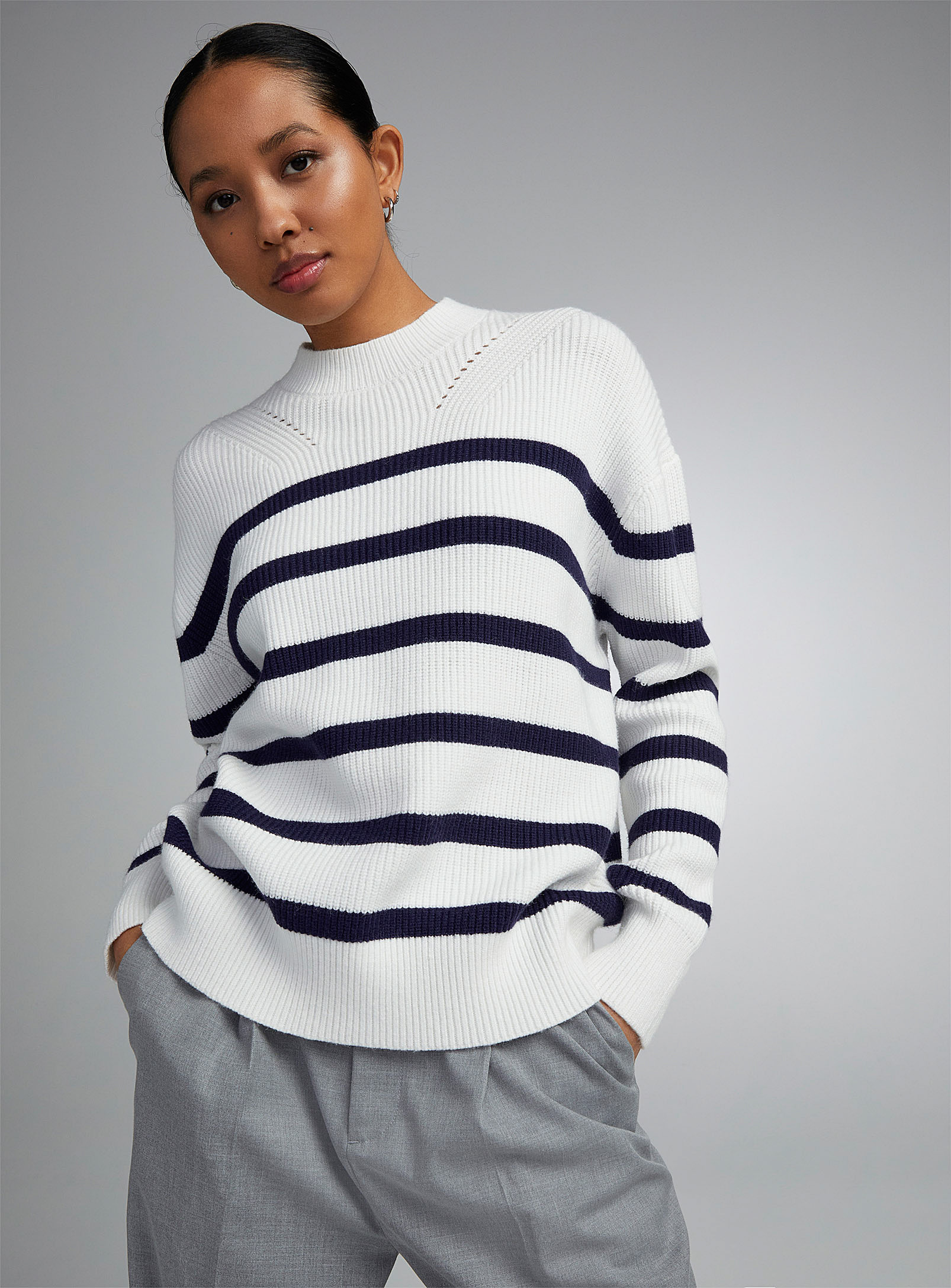 Twik Two-tone Stripe Loose Sweater In White