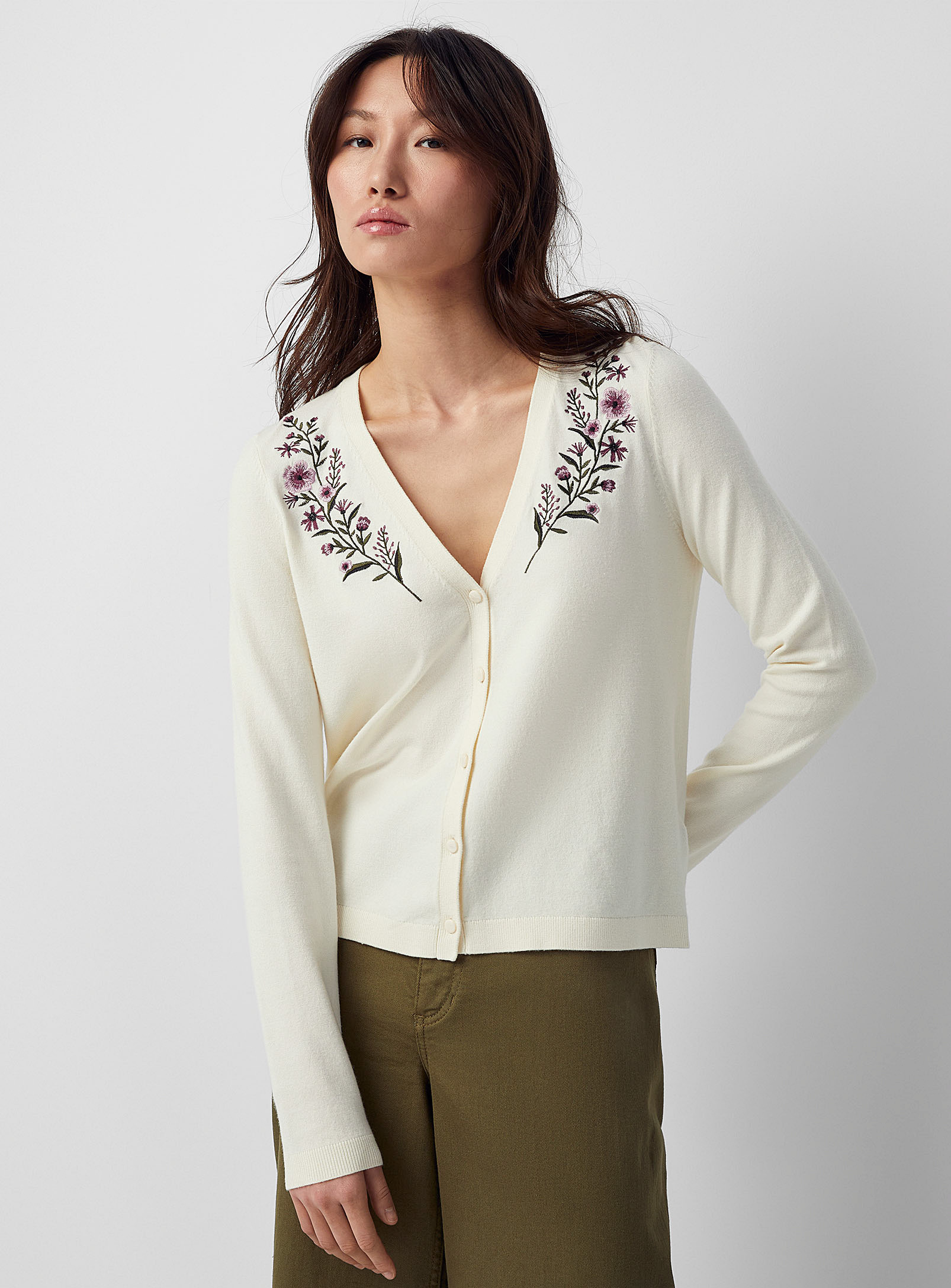 Contemporaine Floral Embroidery V-neck Cardigan In Ivory White