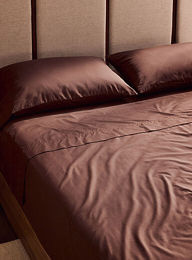 H&ocirc;tels Le Germain: L'ensemble draps rayonne de bambou et coton &eacute;gyptien 330 fils au pouce Pour matelas jusqu'&agrave; 16 po Brun