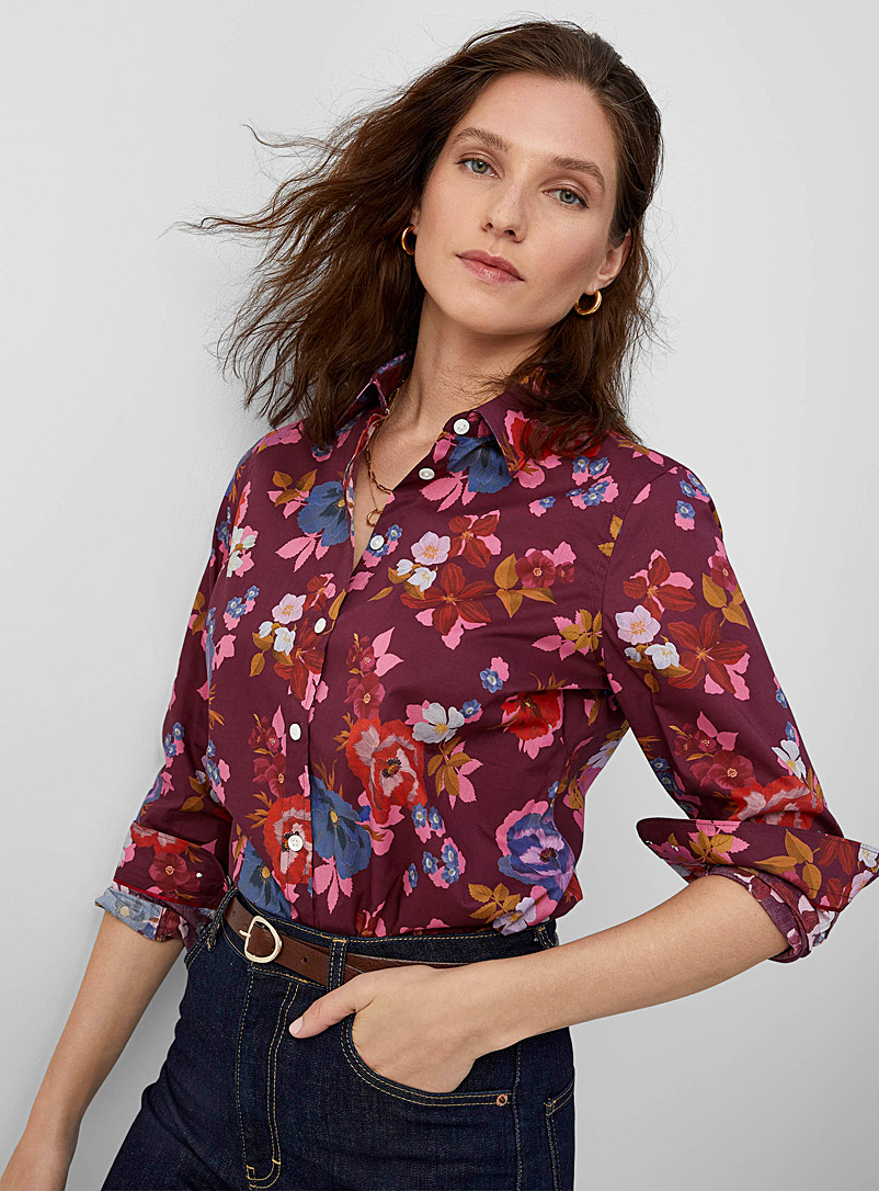 Contemporaine: La chemise soyeuse en fleurs Faite avec un tissu Liberty Rouge pâle pour femme