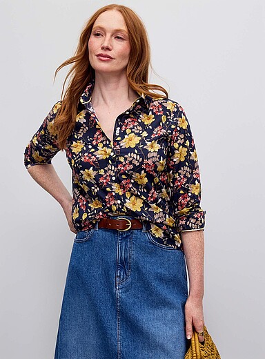 Contemporaine: La chemise en fleurs <b>Faite d'un tissu Liberty Fabric</b> Bleu assorti pour femme