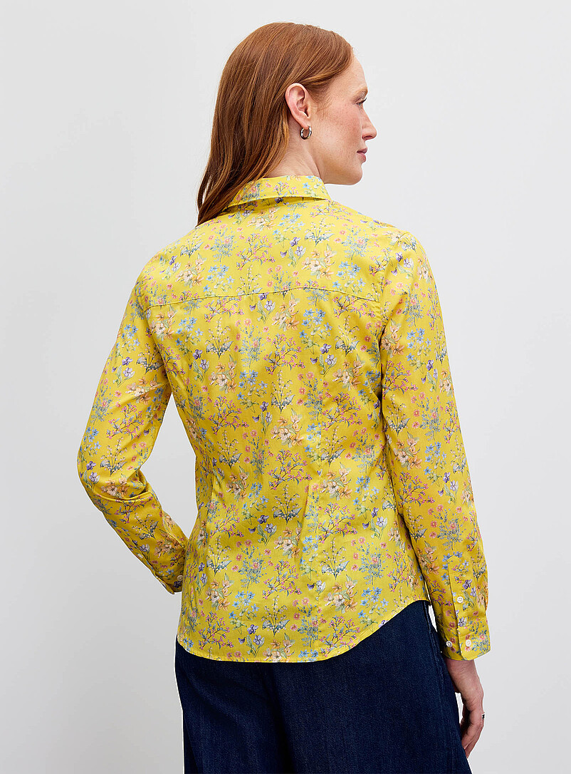 Contemporaine: La chemise en fleurs <b>Faite d'un tissu Liberty Fabric</b> Rose &agrave; motif pour femme