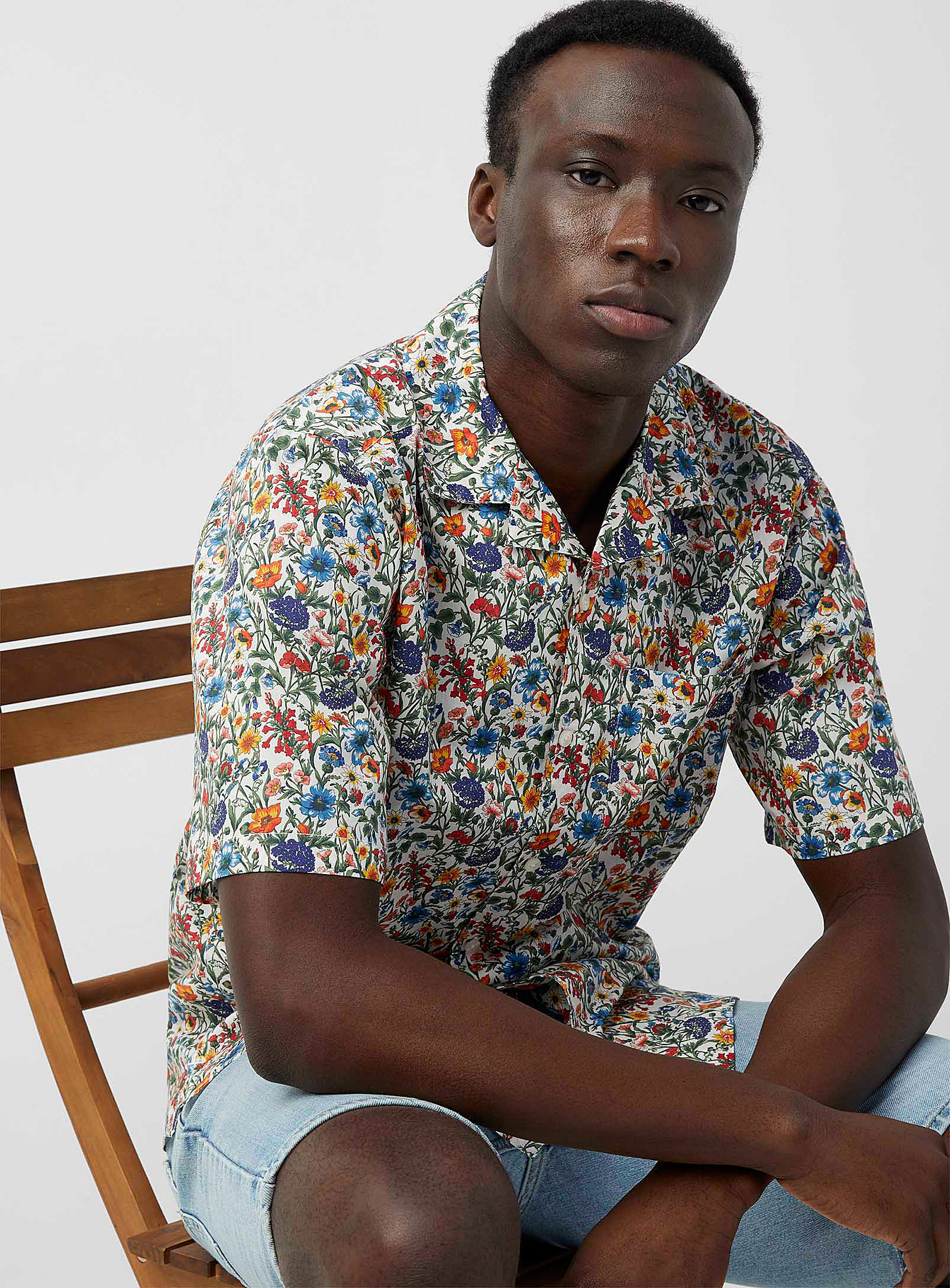 Le 31 Vibrant Floral Camp Shirt Made With Liberty Fabric In Patterned White