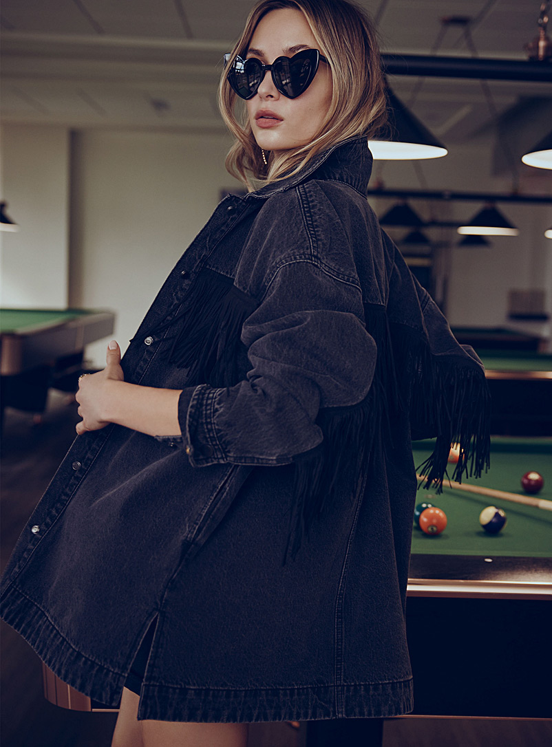 Icône: La veste ample denim frangée Noir pour femme