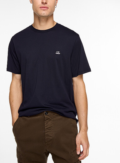 C.P. Company: Le t-shirt petit logo cadre Bleu marine - Bleu nuit pour homme