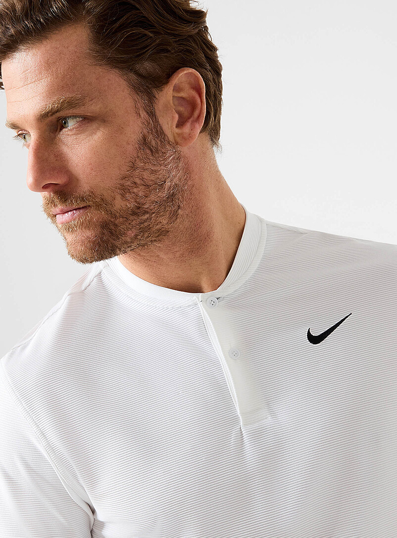 Nike Golf: Le t-shirt de golf c&ocirc;tel&eacute; col bomber Velocity Blanc pour homme