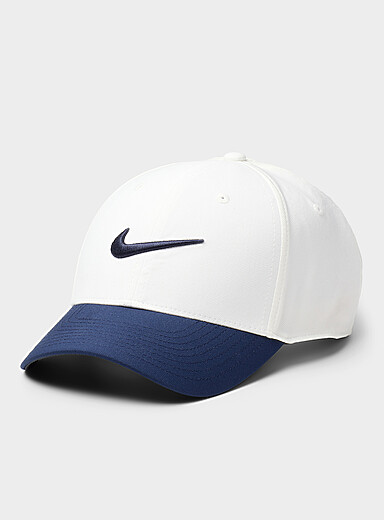 Nike Golf: La casquette toile piqu&eacute;e Club Blanc pour homme