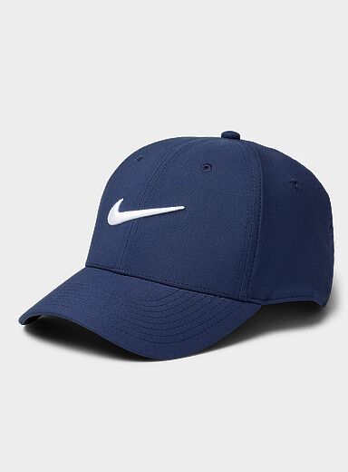 Club piqu&eacute; fabric cap