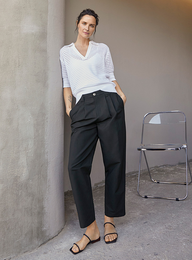 Crisp cotton pleated-waist pant 