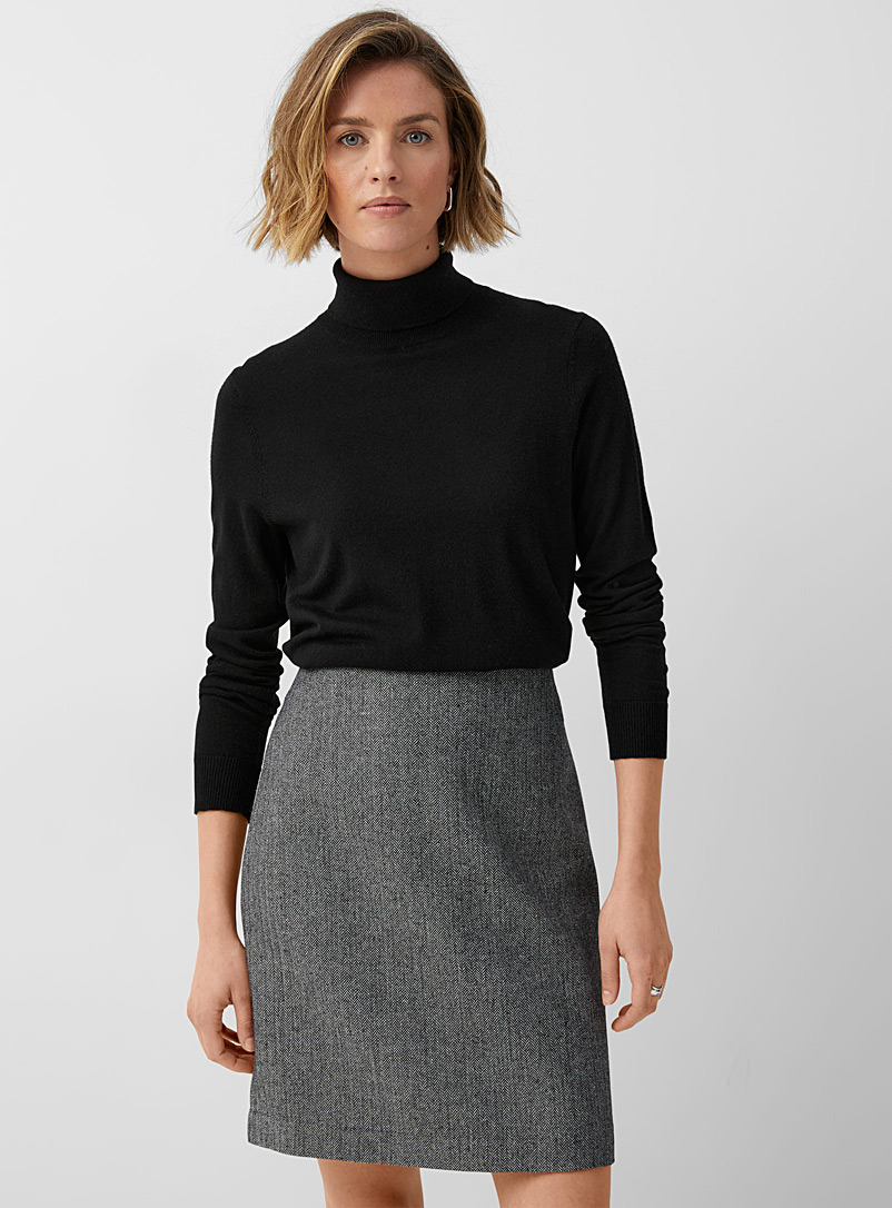 Contemporaine Black and White Woven herringbone mini skirt for women
