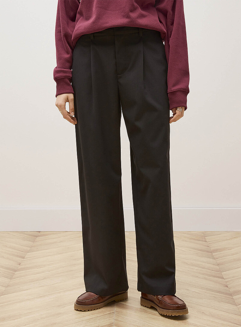 Twik: Le pantalon habill&eacute; taille basse large Noir pour femme