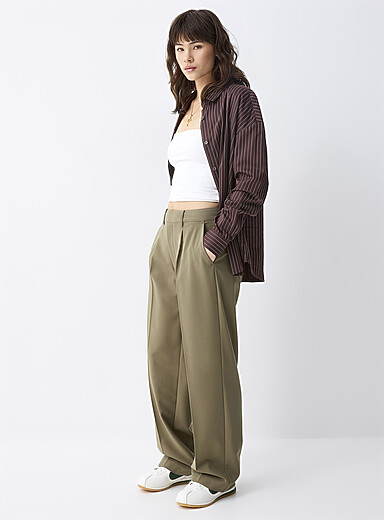 Solid straight dress pant