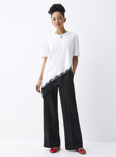 Le pantalon habill&eacute; large &agrave; plis