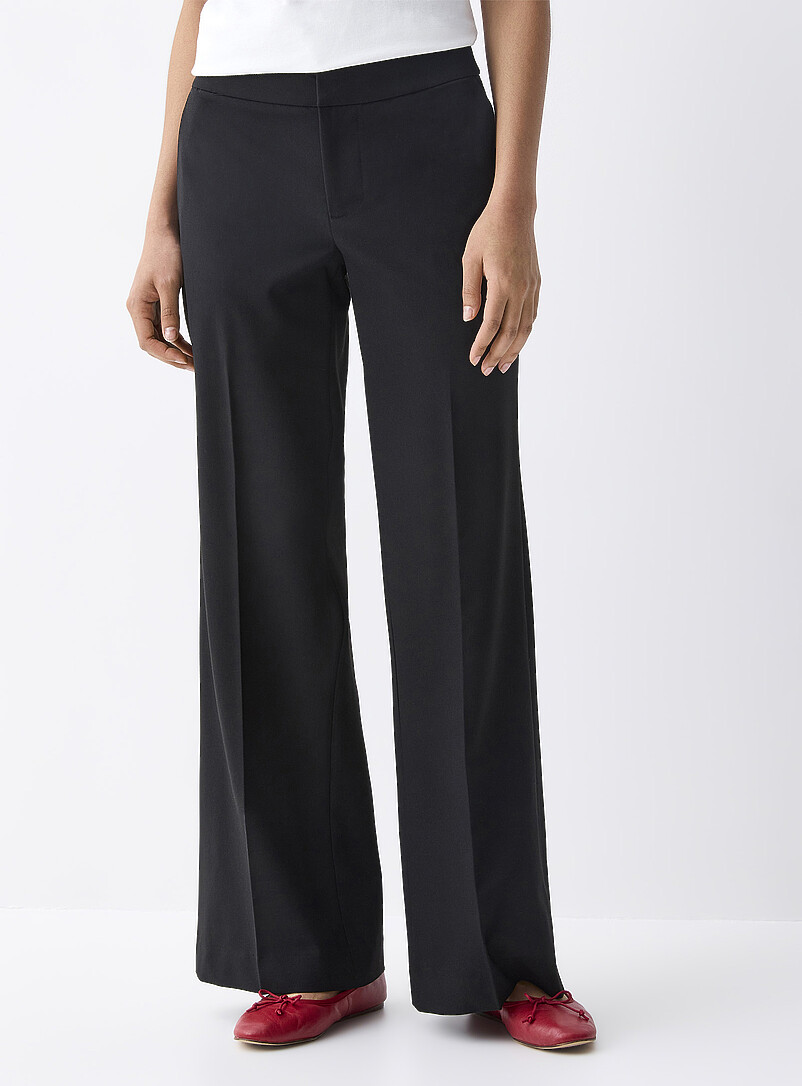 Twik: Le pantalon habill&eacute; large &agrave; plis Noir pour femme