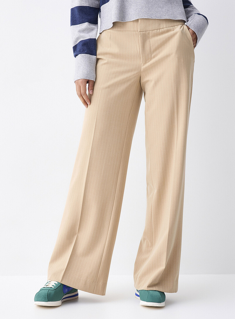 Twik: Le pantalon habill&eacute; large &agrave; plis Noir pour femme