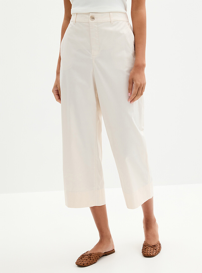 Contemporaine: Le pantacourt satin&eacute; extensible <b>Coupe : jambe large, taille haute</b> Bleu marine - Bleu nuit pour femme