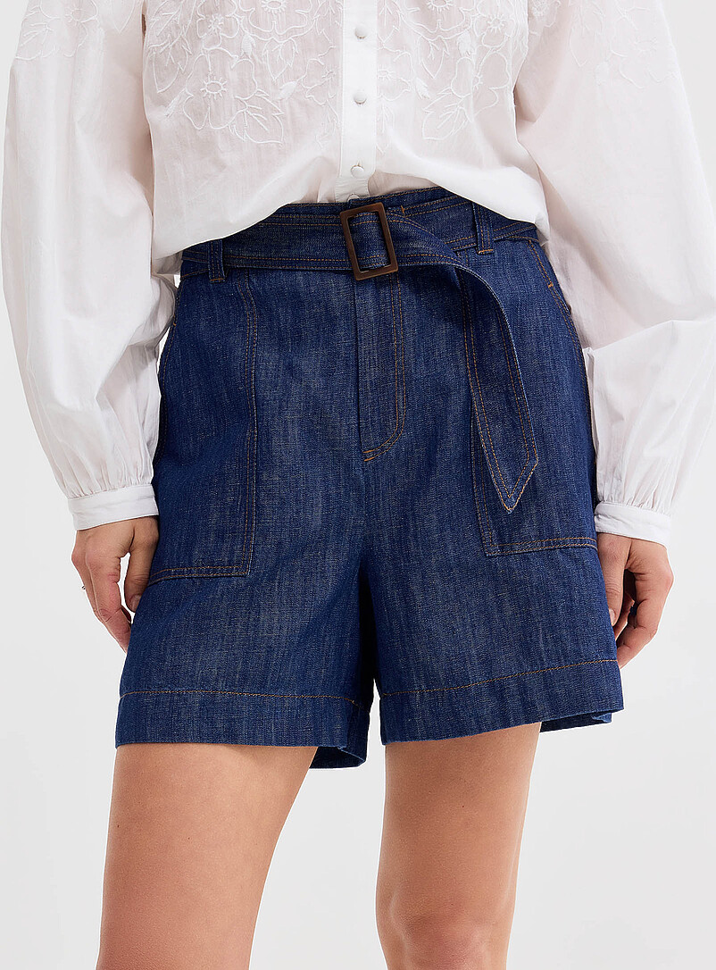 Contemporaine: Le short denim l&eacute;ger ceintur&eacute; <b>Coupe : jambe large, taille tr&egrave;s haute</b> Bleu marine - Bleu nuit pour femme