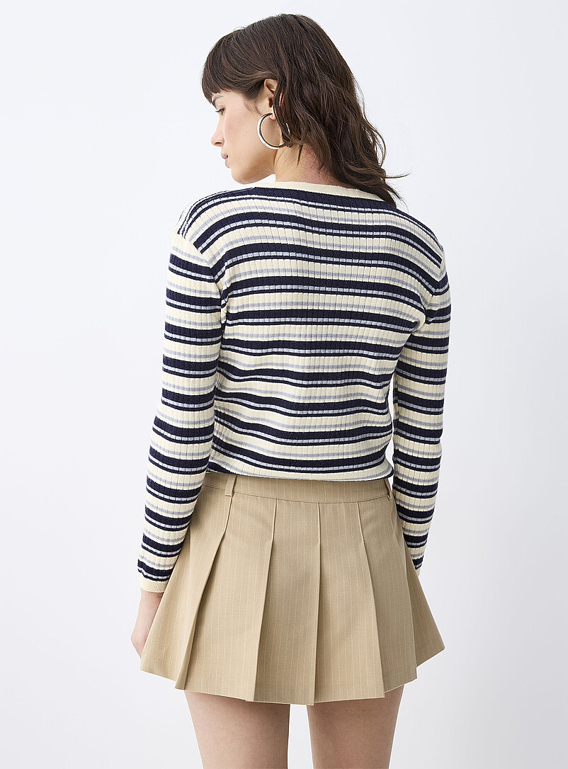 Belt loops pleated dress skirt product image 3