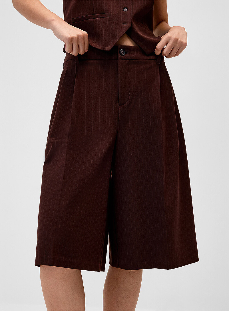 Double-pleated dress Bermuda short product image 2