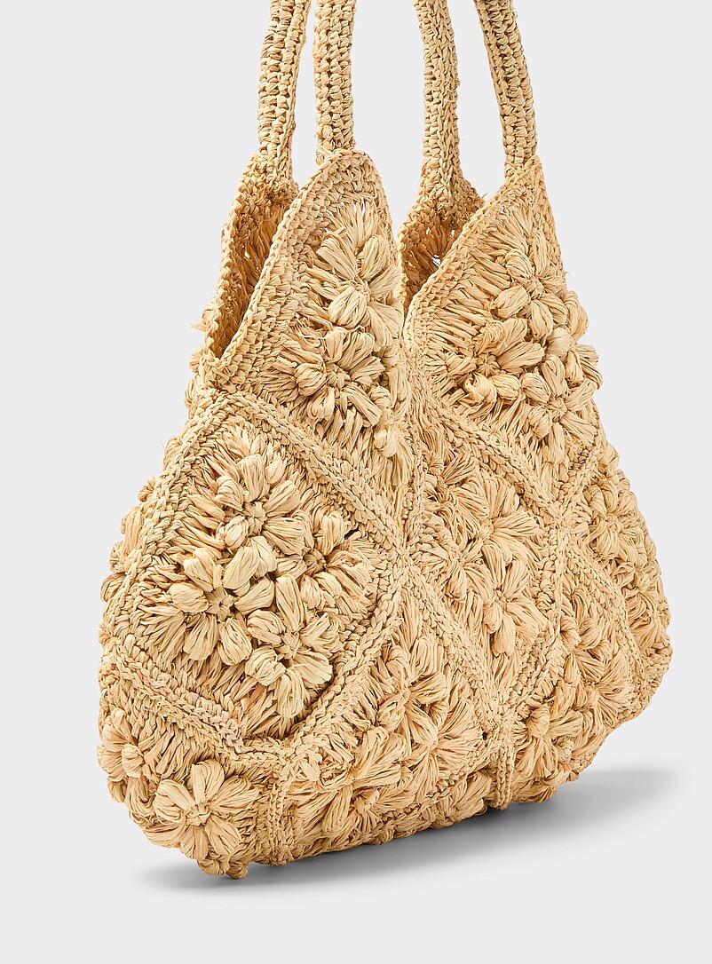 3D flower braided raffia tote bag product image 2