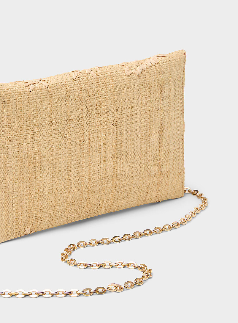 Contrasting leaves raffia clutch product image 2
