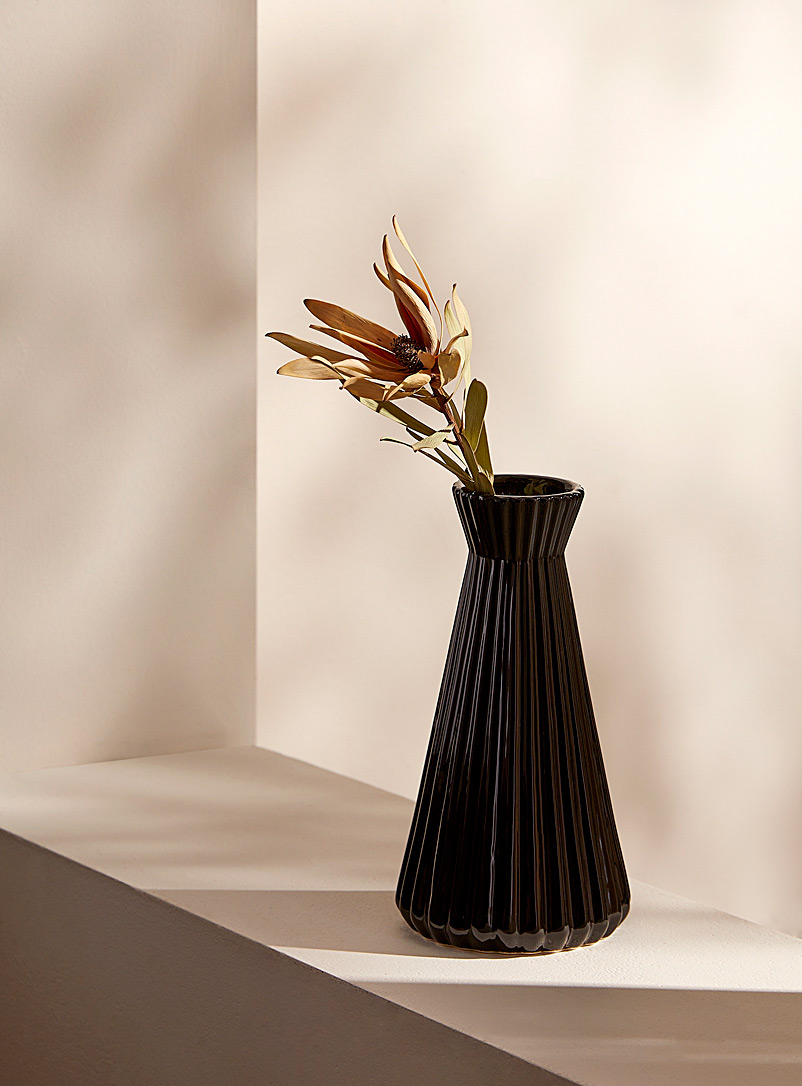 Simons Maison Black Fluted conical vase