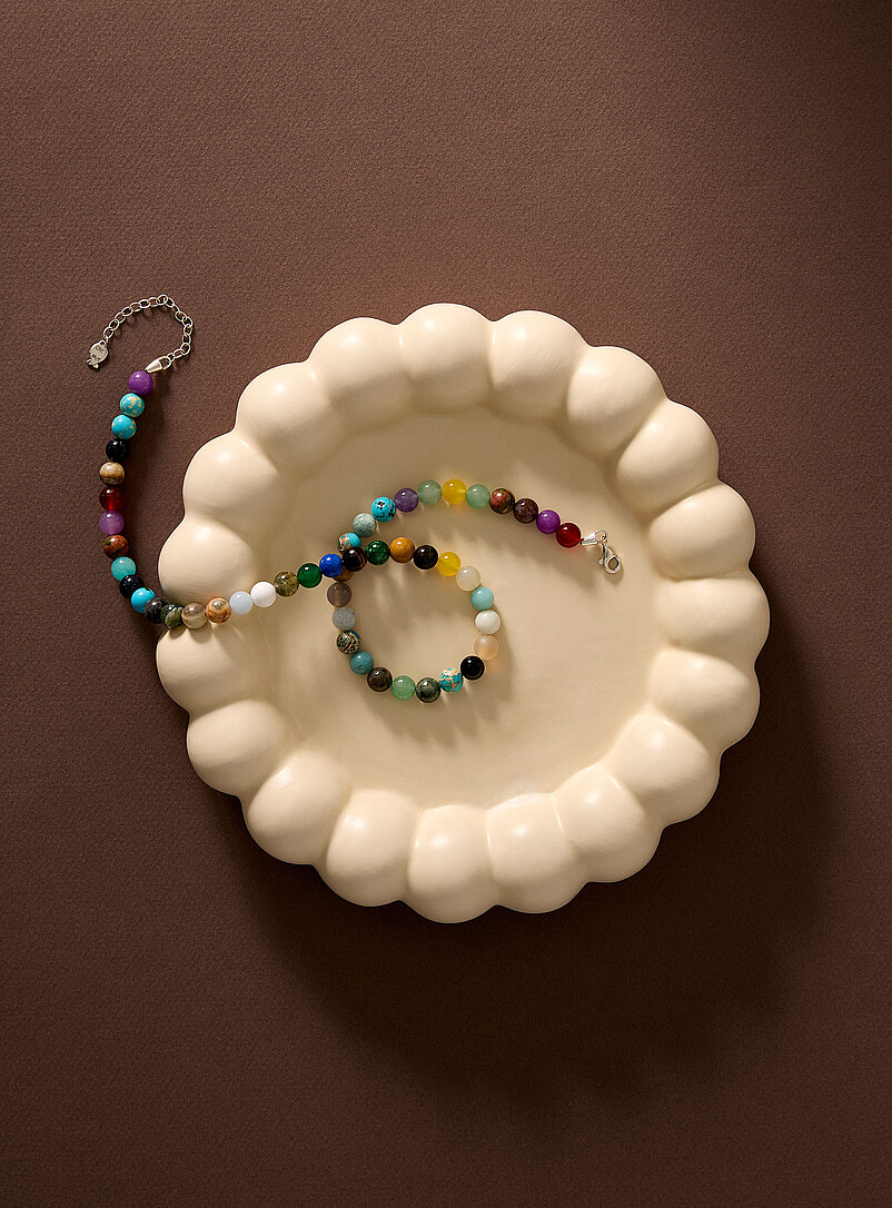 Embossed edge round tray product image (primary)