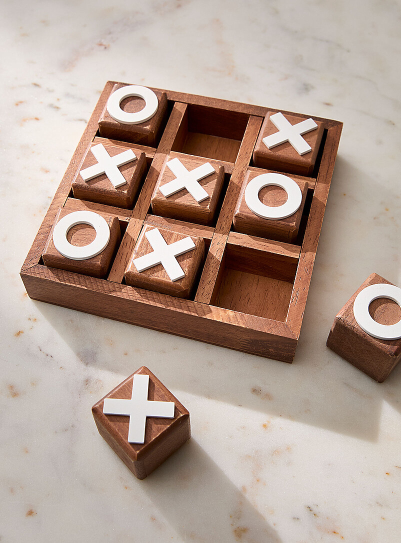 Rubberwood tic-tac-toe game product image (primary)