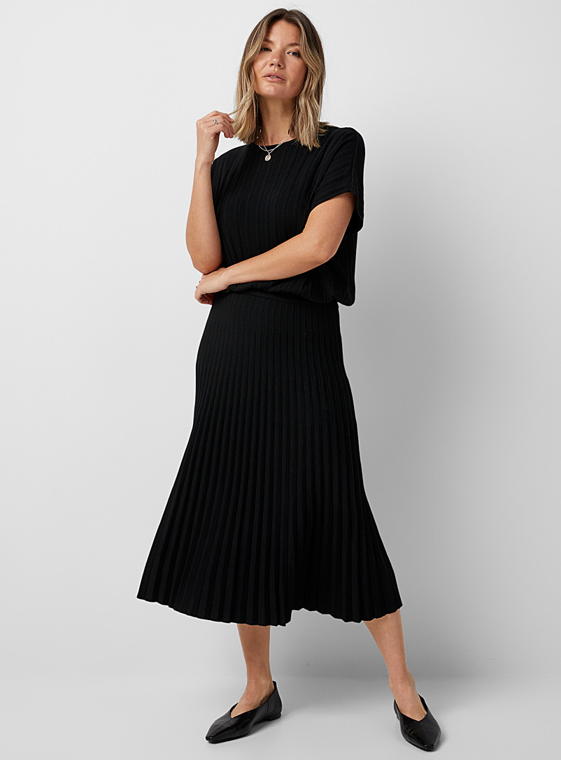 Contemporaine Black Pleated knit midi skirt for women