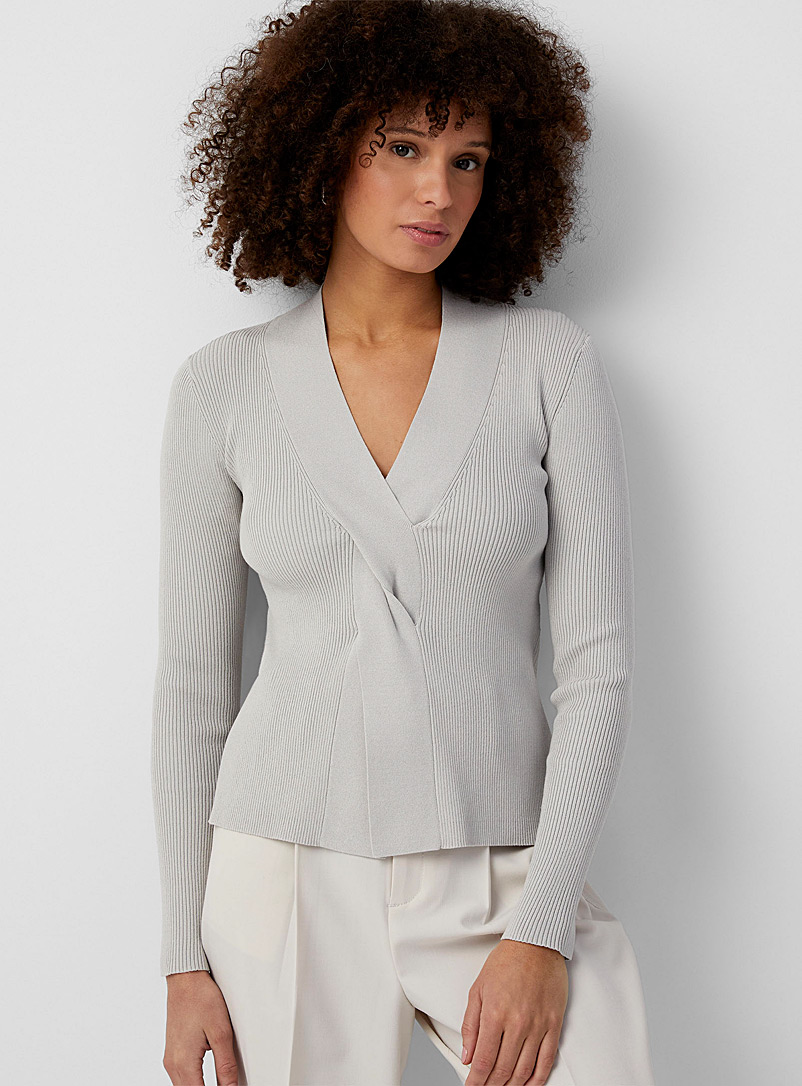 Contemporaine Light Grey Central twist ribbed sweater for women