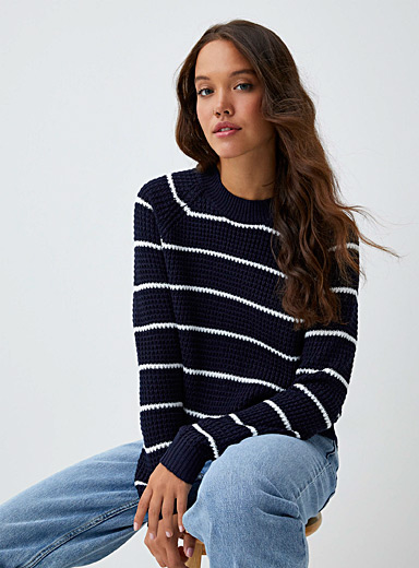Le chandail carr&eacute; tricot gaufr&eacute;