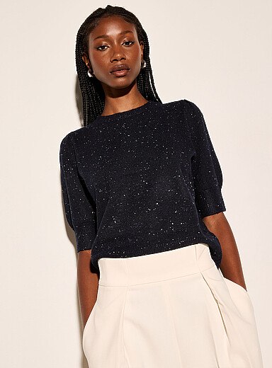 Short puff-sleeve sweater