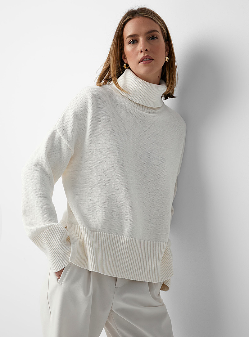 Contemporaine Ivory/Cream Beige Ribbed edging loose turtleneck sweater for women