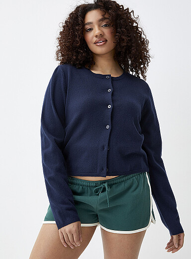 Le cardigan carr&eacute; &agrave; col rond