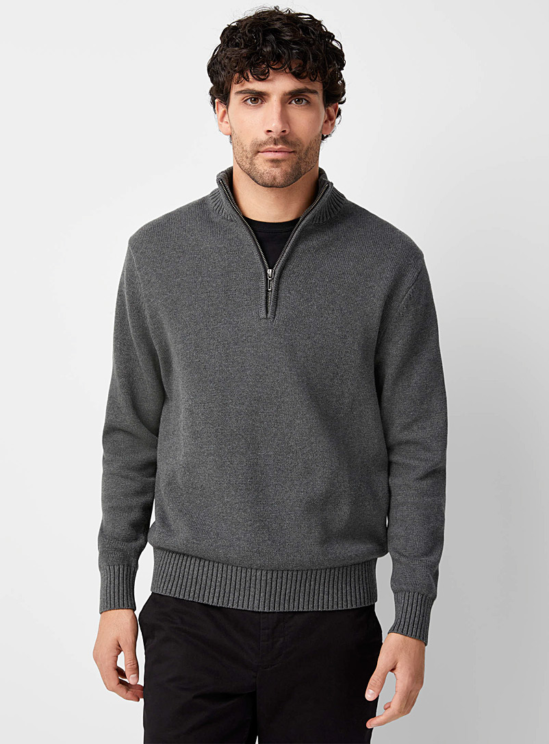 Le 31 Charcoal Minimalist zip-neck sweater for men