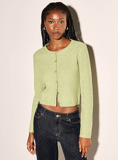 Ic&ocirc;ne Green Fancy button ribbed cropped cardigan for women