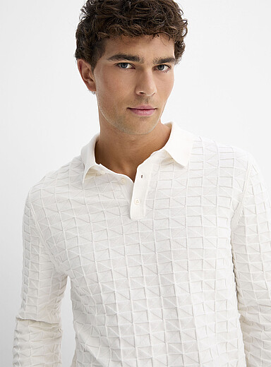 Le polo tricot g&eacute;o textur&eacute;