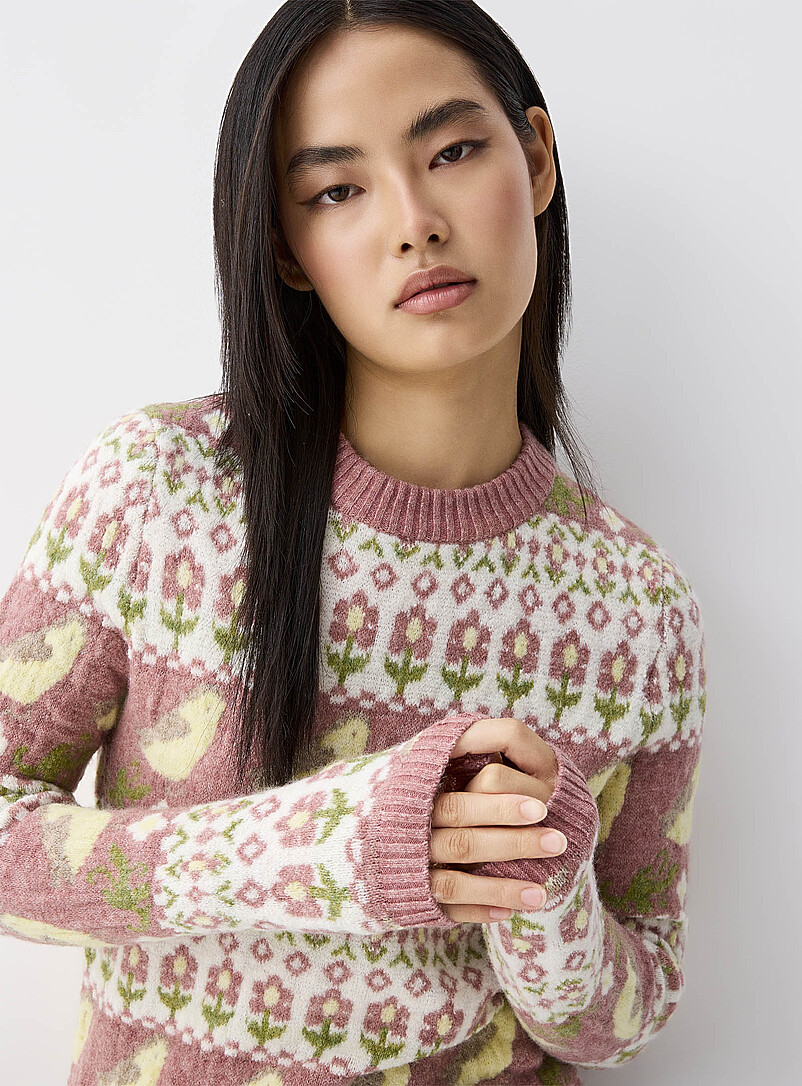 Striped & Patterned Sweaters for Women | Simons Canada