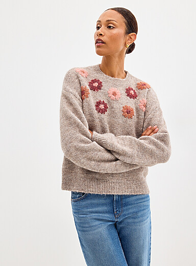 Contemporaine Taupe Embroidered flowers fuzzy sweater for women