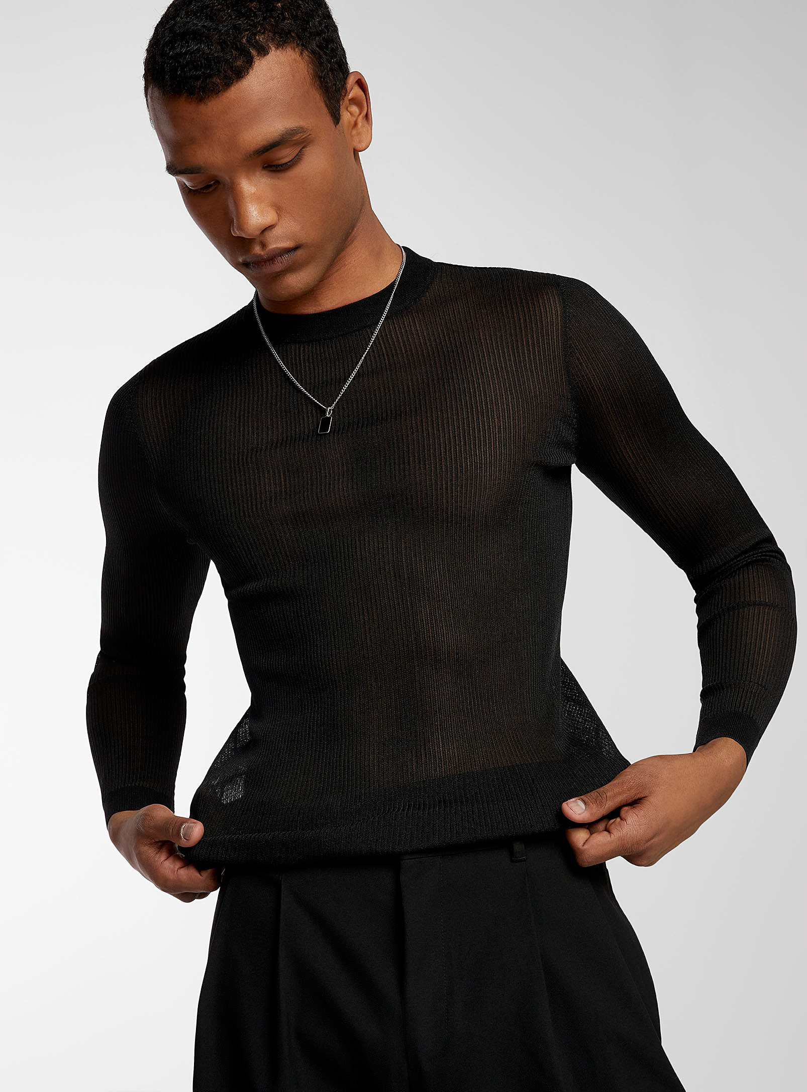 Le 31 Sheer Ribbed Sweater In Black