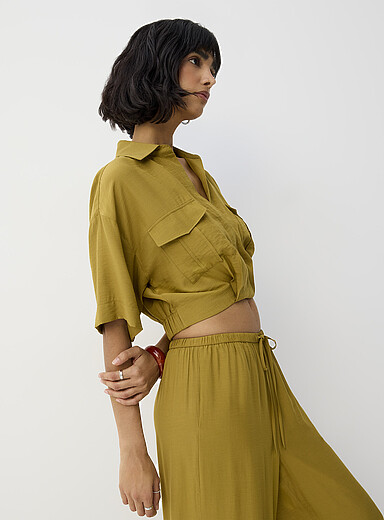 Elastic waist cropped blouse