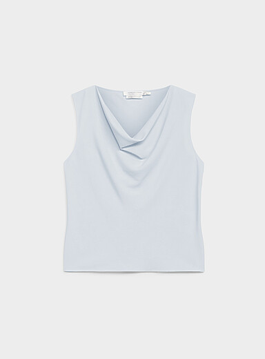 La camisole fluide col b&eacute;nitier