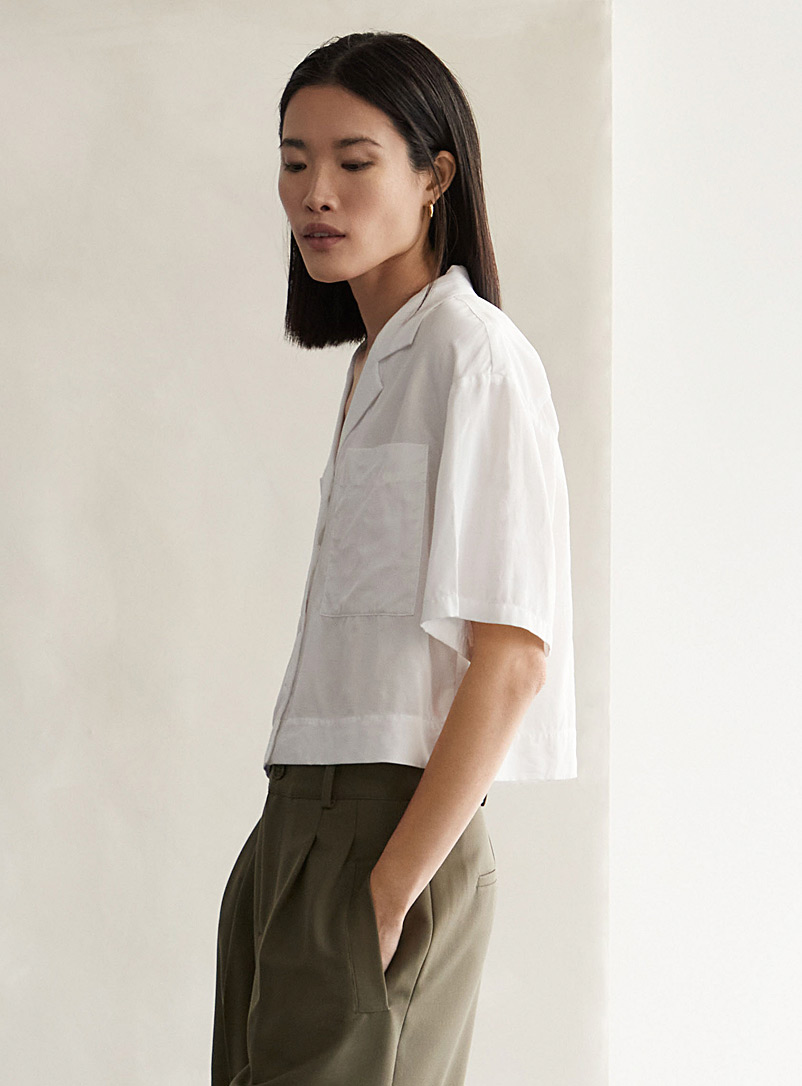 Contemporaine Off White Cropped notch-collar shirt for women