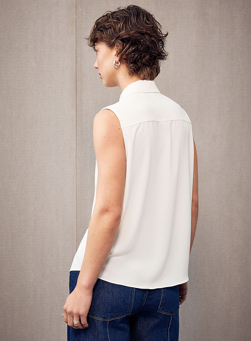 Contemporaine: La camisole soyeuse col chemise Noir pour femme