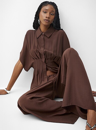 Ic&ocirc;ne Chocolate/Espresso Pleated cinched cap-sleeve blouse for women